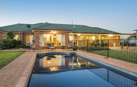 Colonial Court Villas - Darwin Tourism 2