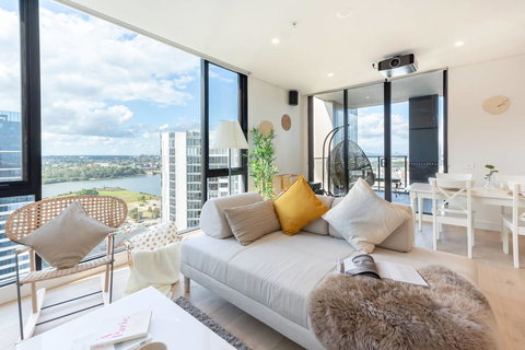 Japanese Style Waterfront Apt Wt Rooftop Pool - Darwin Tourism 23