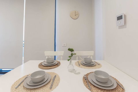 Japanese Style Waterfront Apt Wt Rooftop Pool - Darwin Tourism 17