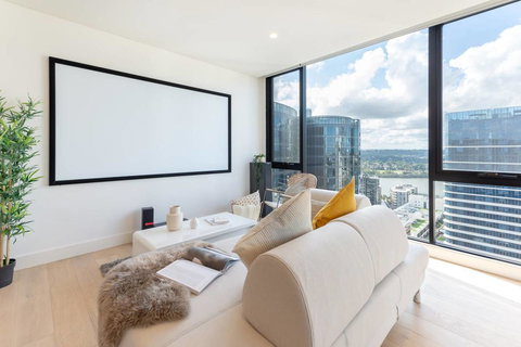 Japanese Style Waterfront Apt Wt Rooftop Pool - Darwin Tourism 2