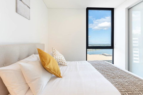Japanese Style Waterfront Apt Wt Rooftop Pool - Darwin Tourism 21