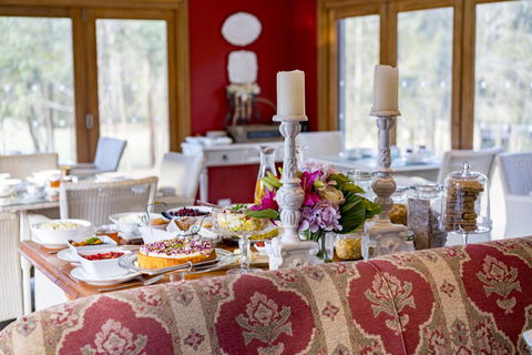 Thistle Hill Guesthouse - Walk To Many Wineries And Restaurants - Darwin Tourism 19