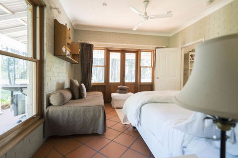 Thistle Hill Guesthouse - Walk To Many Wineries And Restaurants - Darwin Tourism 36