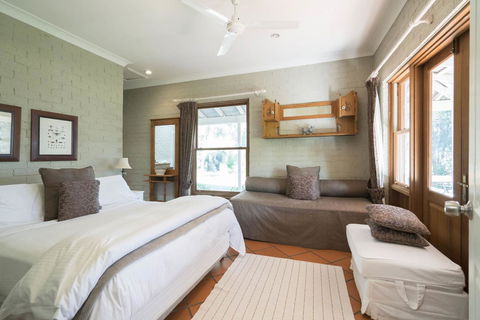 Thistle Hill Guesthouse - Walk To Many Wineries And Restaurants - Darwin Tourism 35