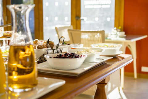 Thistle Hill Guesthouse - Walk To Many Wineries And Restaurants - Darwin Tourism 14