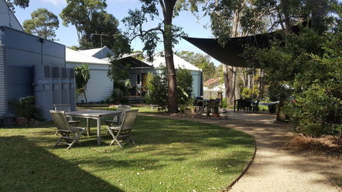 Huskisson Holiday Motel Cabins - Darwin Tourism 35
