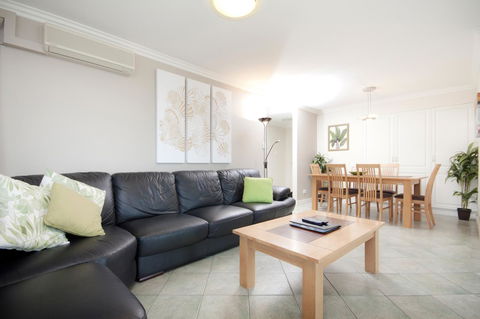 Sails Apartments - Darwin Tourism 19