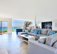 Neptune - Absolute Beachfront - Darwin Tourism