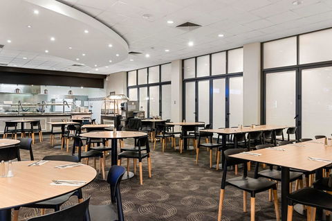 Quality Hotel Rules Club Wagga - Darwin Tourism 13