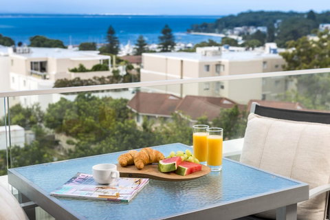 Oaks Nelson Bay Lure Suites - Darwin Tourism 6