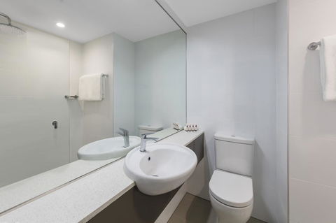 Travelodge Hotel Sydney Airport - Darwin Tourism 25