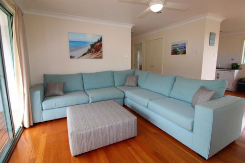 Anglesea, 17 Hodgson Street - Darwin Tourism 1