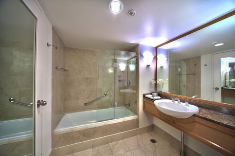 Stamford Plaza Sydney Airport Hotel & Conference Centre - Darwin Tourism 8