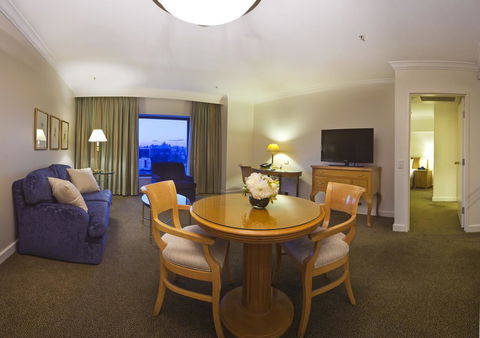 Stamford Plaza Sydney Airport Hotel & Conference Centre - Darwin Tourism 16