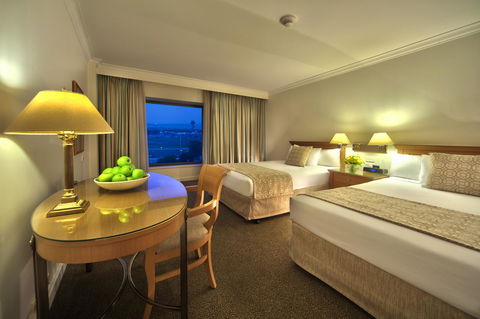 Stamford Plaza Sydney Airport Hotel & Conference Centre - Darwin Tourism 12