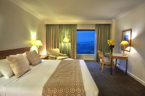 Stamford Plaza Sydney Airport Hotel & Conference Centre - Darwin Tourism 11