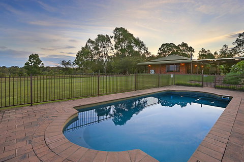 Ironstone Estate Lovedale - Darwin Tourism 0