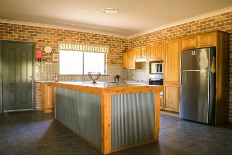 Ironstone Estate Lovedale - Darwin Tourism 24
