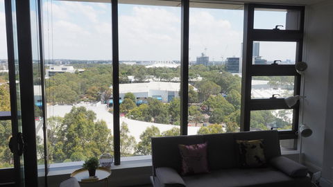 Skygarden Olympic Park View 2 Bedroom Apartment - Darwin Tourism 23