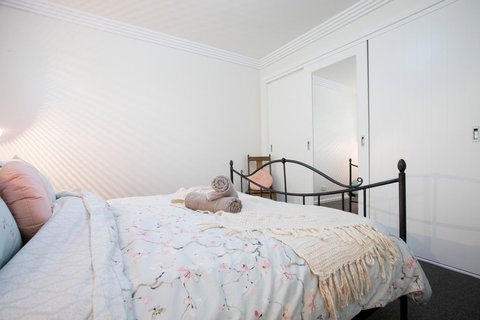 Armidale Cottage - House 2 - Darwin Tourism 24