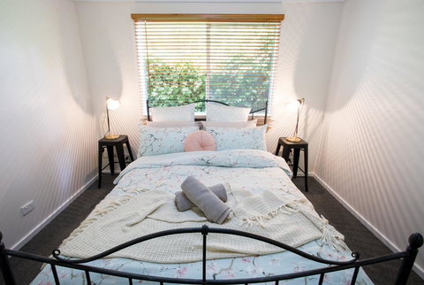 Armidale Cottage - House 2 - Darwin Tourism 25