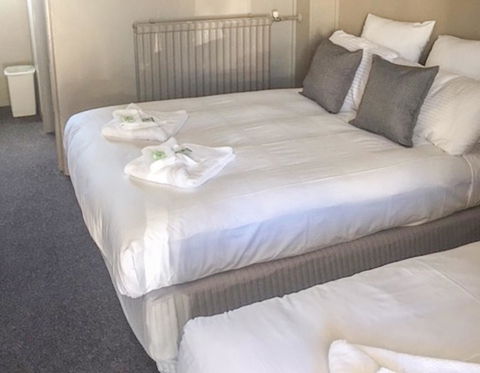 Commercial Hotel Motel Lithgow - Darwin Tourism 20