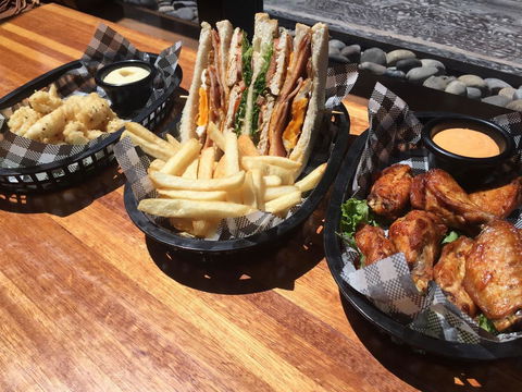 Commercial Hotel Motel Lithgow - Darwin Tourism 31