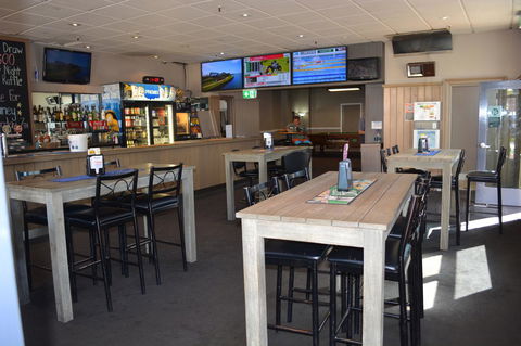 Commercial Hotel Motel Lithgow - Darwin Tourism 4