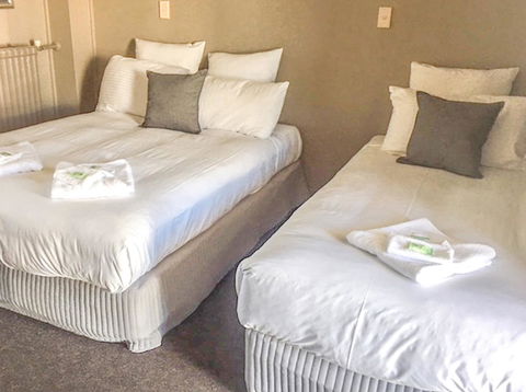 Commercial Hotel Motel Lithgow - Darwin Tourism 7