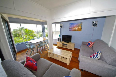 Apollo 1, 9 Hodgson Street - Darwin Tourism 0