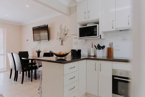 Central Wagga Self Catering Apartment - Darwin Tourism 1
