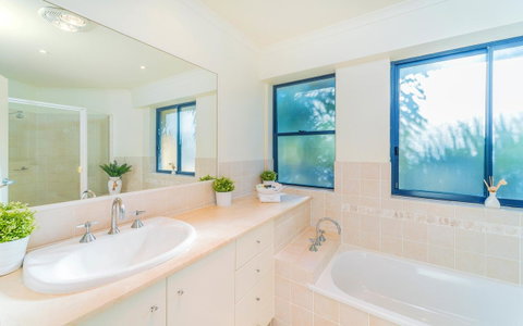 The Cove Yamba - Darwin Tourism 16