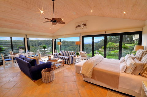 The Outlook Cabana - Darwin Tourism 6