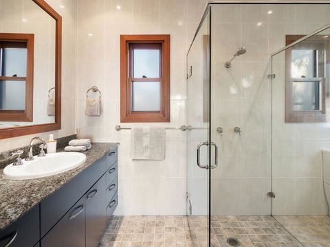 The Beach House Terrigal - Darwin Tourism 11