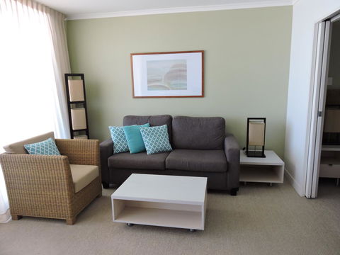 BASE Holidays - Ettalong Beach Premium Apartments - Darwin Tourism 17