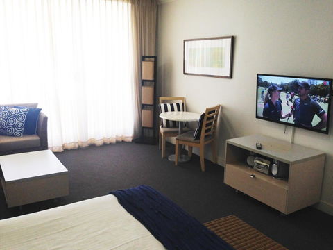 BASE Holidays - Ettalong Beach Premium Apartments - Darwin Tourism 40