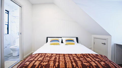 Cozy 5 Bed House In Sydney - Darwin Tourism 17