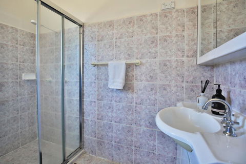 Glory @ Culburra - Absolute Beachfront - Pet & Family Friendly - Darwin Tourism 9