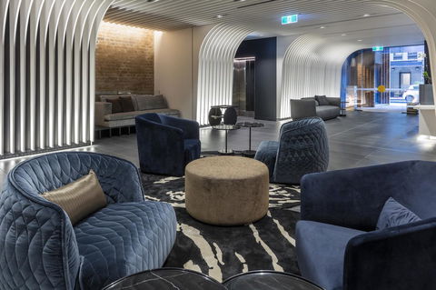 SKYE Suites Sydney - Darwin Tourism 4
