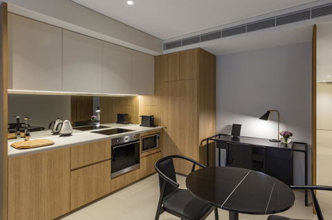 SKYE Suites Sydney - Darwin Tourism 20