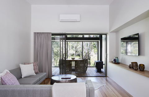 Elements Of Byron - Darwin Tourism 4