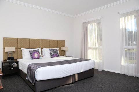 Best Western Plus Bolton On The Park - Darwin Tourism 19