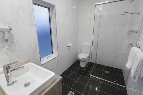 Best Western Plus Bolton On The Park - Darwin Tourism 27