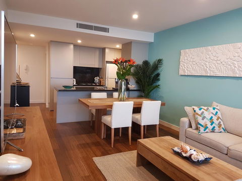 Arena Luxury Beachfront Apartment - Darwin Tourism 39