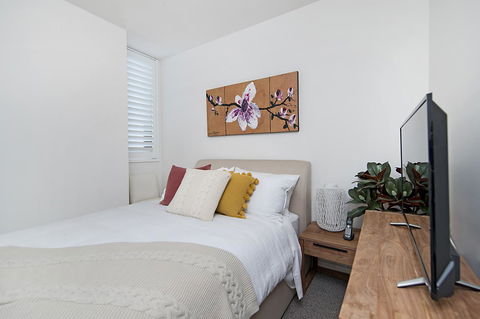 Arena Luxury Beachfront Apartment - Darwin Tourism 24