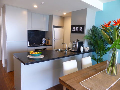 Arena Luxury Beachfront Apartment - Darwin Tourism 17