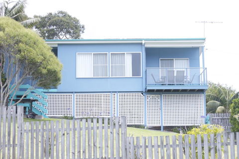 Clareview, 8 Korogora Street - Darwin Tourism 4