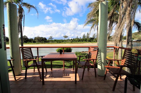 Beachfront 3, 25 Willow Street - Darwin Tourism 4