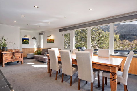 Pure Chalet Thredbo - Darwin Tourism 18