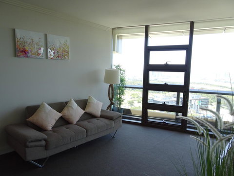 Sydney Olympic Park Apartment - Darwin Tourism 4